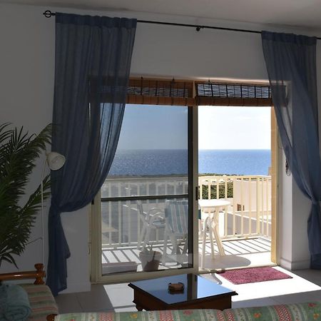 Seaview 2-Bedroom Apartment In Xlendi Esterno foto