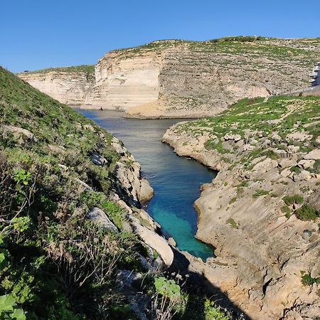 Seaview 2-Bedroom Apartment In Xlendi Esterno foto