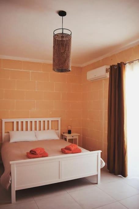 Seaview 2-Bedroom Apartment In Xlendi Esterno foto